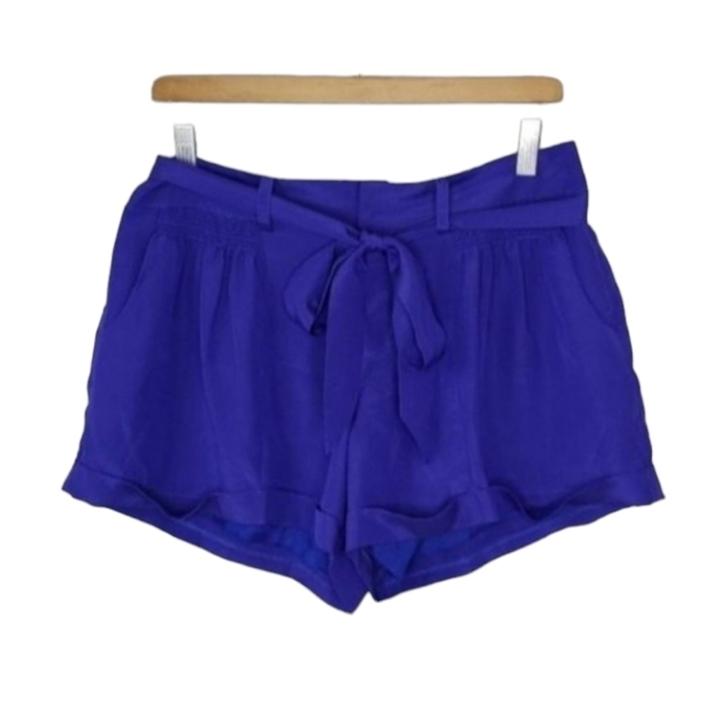NWT MM Couture Tie Waist Cuffed Soft Shorts Size Medium